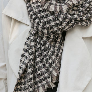 Houndstooth Check Cashmere Scarf - Limited-Edition Winter 2025