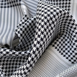 Red Classic Houndstooth Silk Scarf - 65cm Hand-rolled Unisex Bandana Scarf