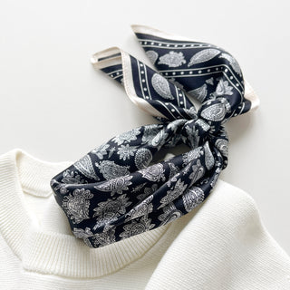 Écharpe bandana 100 % soie à motif cachemire classique | Foulard en soie | Écharpe de cheveux en soie | Petite écharpe en soie